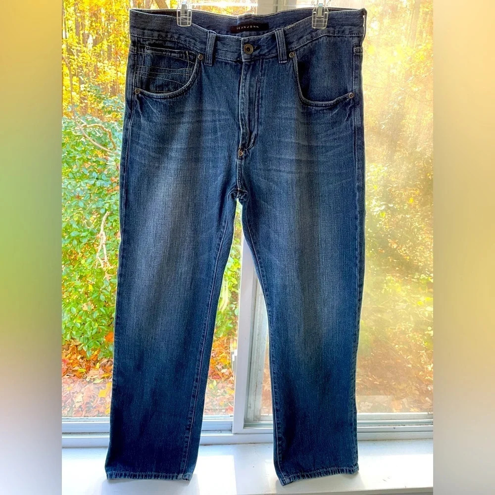 Sean John Vintage men’s jeans 36/34 high rise, boot cut. 100% cotton